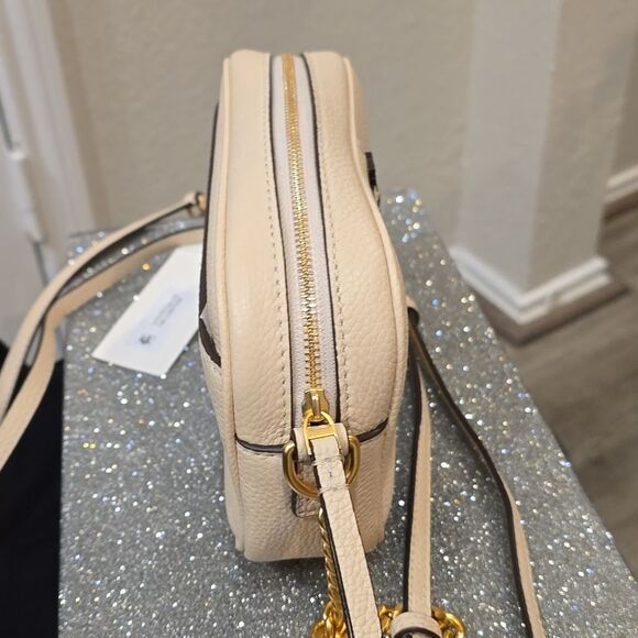 Tory Burch McGraw Camera Bag- Brie - Picture 9 of 11